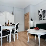 Maya's 70 - Garncarska Street * 格但斯克
