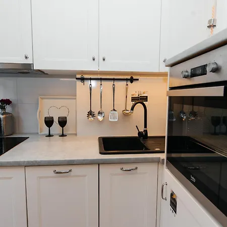 شقة Maya's Flats & 70 - Garncarska Street *