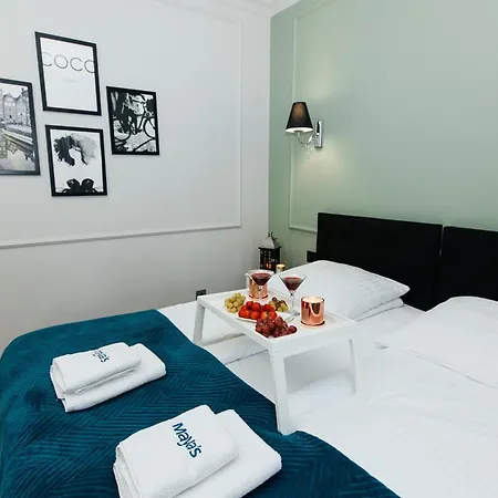 Maya's Flats & 70 - Garncarska Street Apartmán