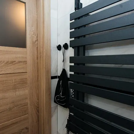 شقة Maya's Flats & 70 - Garncarska Street