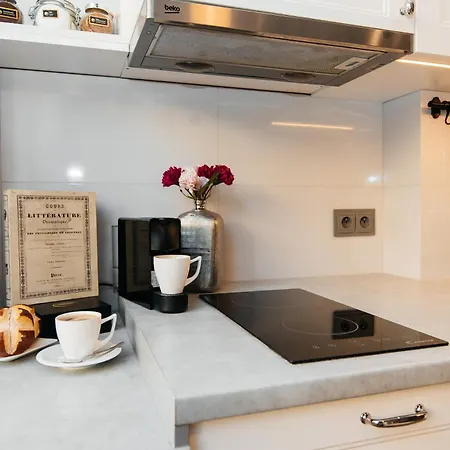 Maya's Flats & 70 - Garncarska Street *