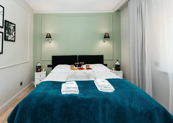 Maya's Flats & 70 - Garncarska Street Apartment *