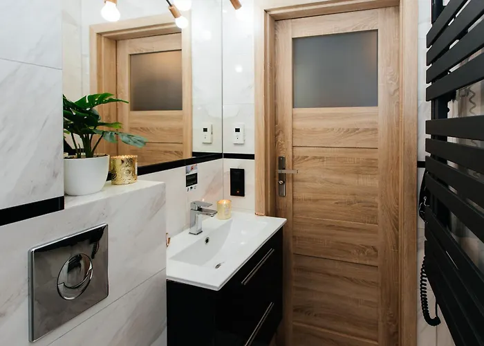 Maya's Flats & 70 - Garncarska Street Danzig