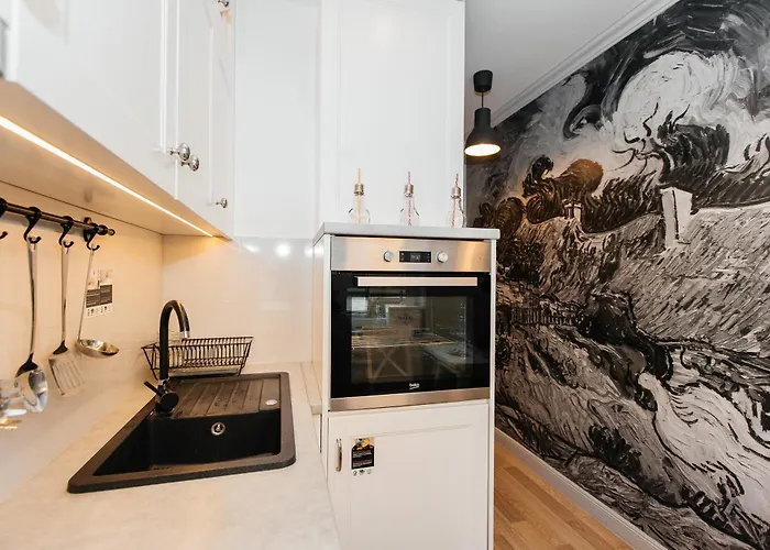 Maya's Flats & 70 - Garncarska Street Apartment